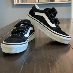 Black suede Velcro sneakers